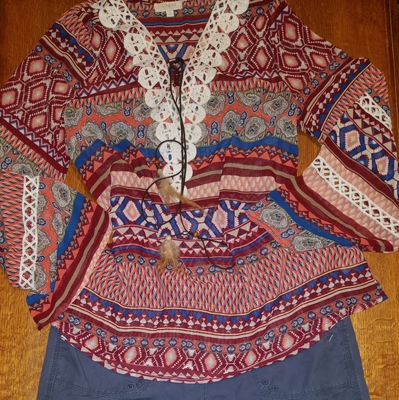 Umgee Tops - 🙂 4 for $20